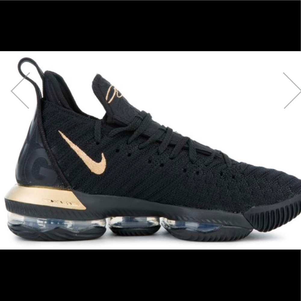 LEBRON XVI BLACK/METALLIC GOLD